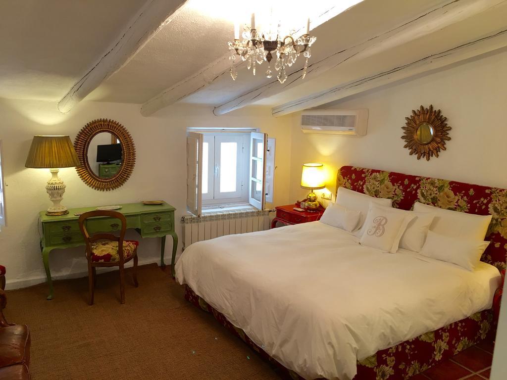La Tierra Roja Villa Aliseda ภายนอก รูปภาพ