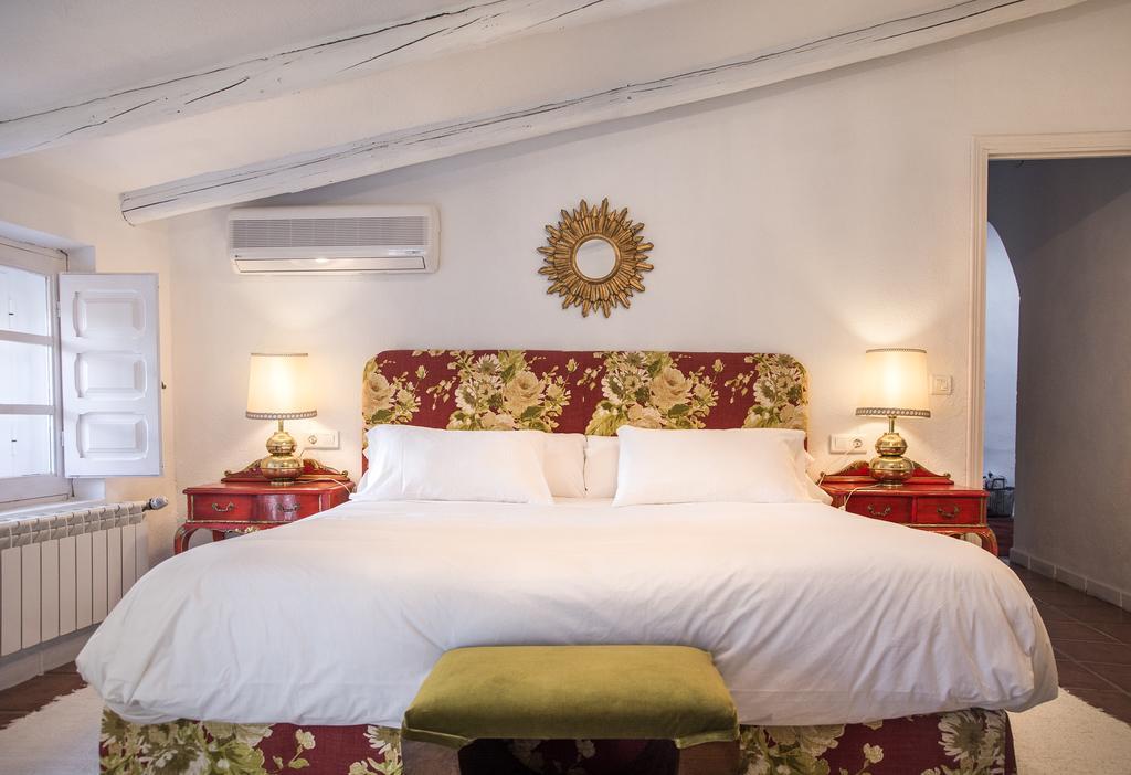 La Tierra Roja Villa Aliseda ภายนอก รูปภาพ